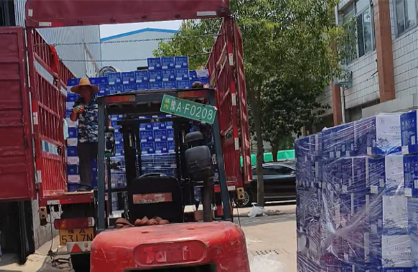 Customized wet toilet paper for Zhejiang customers, ready for shipment